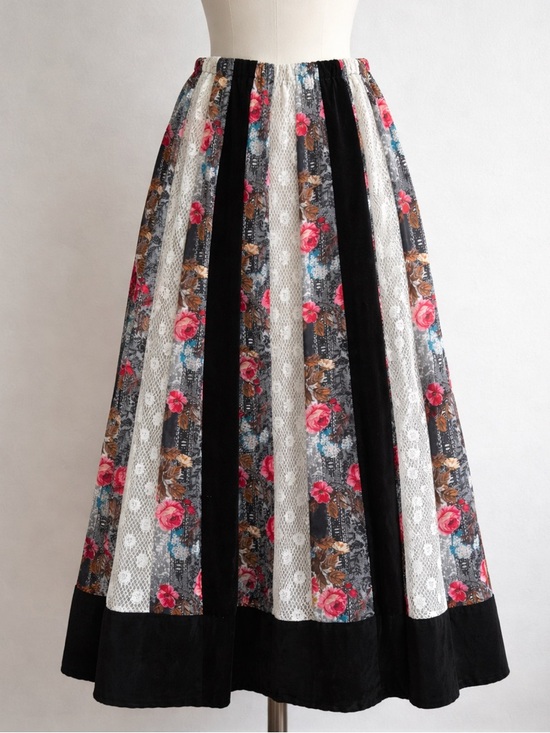 Chessa Davis Dresses & Skirts - VINTAGE Chessa Davis Floral, Lace, Velvet Maxi Skirt Style 926